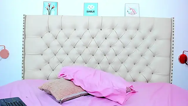 Snapshot of Kim_Eli chatting on 01/16/25, 06:37 Kim Eli online show from 01/16/25, 06:37