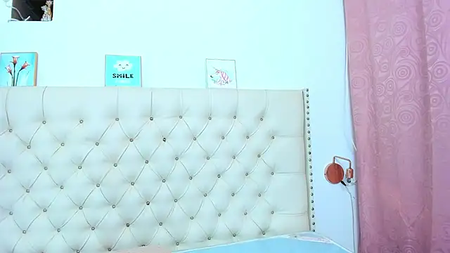 Snapshot of Kim_Eli chatting on 02/14/25, 01:56 Kim Eli online show from 02/14/25, 01:56