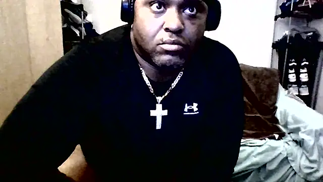 Snapshot of theythick chatting on 05/10/26, 10:20 theythick online show from 05/10/26, 10:20