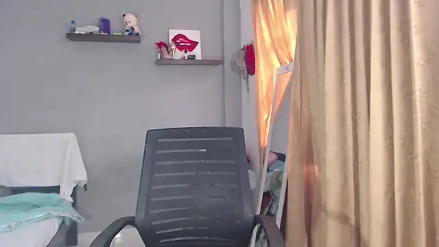 SusanLeroy online show from 12/21/25, 10:17