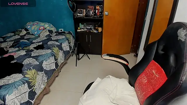 peanut tangerine online show from 09/20/25, 11:06