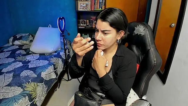 peanut tangerine online show from 10/15/25, 11:05