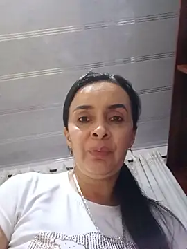 Samantha Sullivan  online show from 04/18/26, 02:48