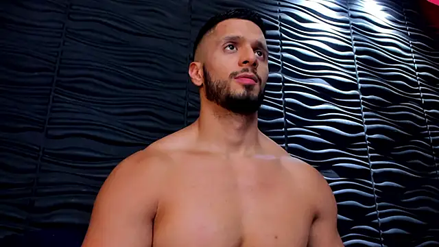 Cutetitslatin online show from 03/07/25, 08:55