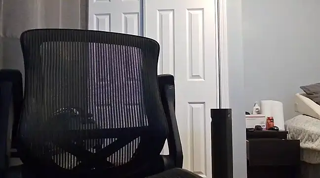 overaveragefreak4you online show from 12/06/24, 11:00