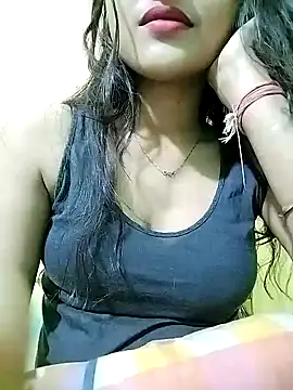 MISSQUEEN48 online show from 01/03/25, 01:58