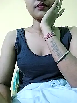 MISSQUEEN48 online show from 03/02/25, 05:04