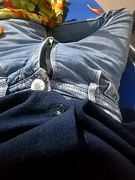 Snapshot of SageElement2 chatting on 03/16/25, 08:43 SageElement2 online show from 03/16/25, 08:43