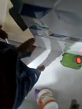 Snapshot of SageElement2 chatting on 03/21/25, 09:34 SageElement2 online show from 03/21/25, 09:34