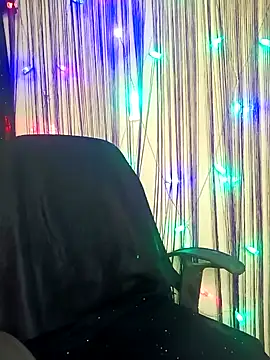 Snapshot of Sexy_eye-19 chatting on 02/08/25, 02:16 Sexy eye-19 online show from 02/08/25, 02:16