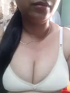 Snapshot of sajida34 chatting on 03/07/25, 08:02 sajida34 online show from 03/07/25, 08:02