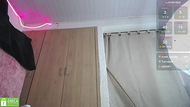 Snapshot of Candy_sr chatting on 12/23/24, 05:43 Candy sr online show from 12/23/24, 05:43