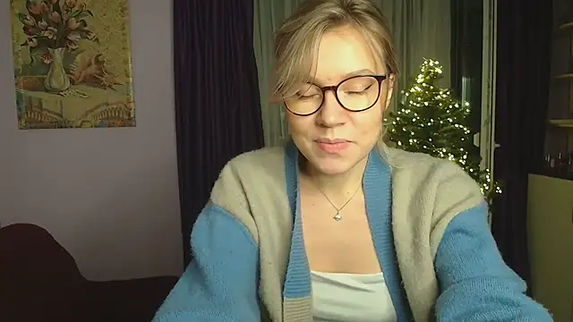 Snapshot of TaylorBre chatting on 12/24/24, 06:17 TaylorBre online show from 12/24/24, 06:17