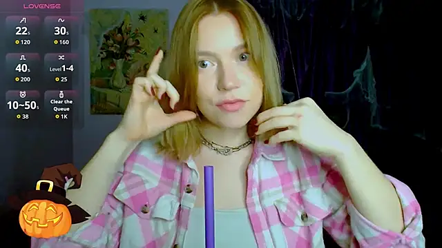 TaylorBre online show from 11/04/25, 05:39