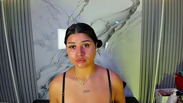 venusowen  online show from 07/04/26, 03:18