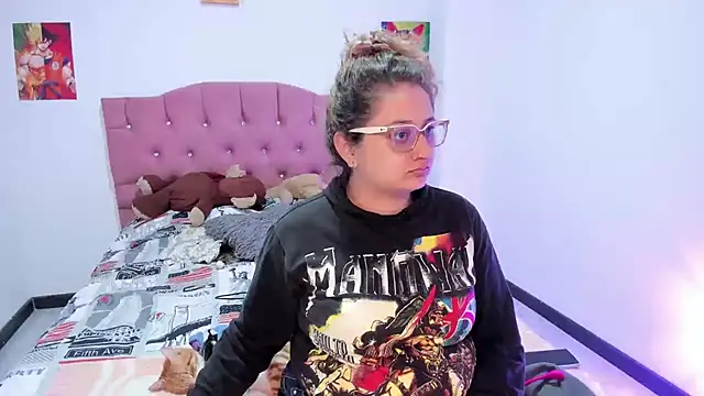 AnnieBigBoobs online show from 10/25/25, 03:58