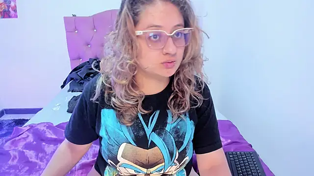 AnnieBigBoobs online show from 12/15/25, 10:25