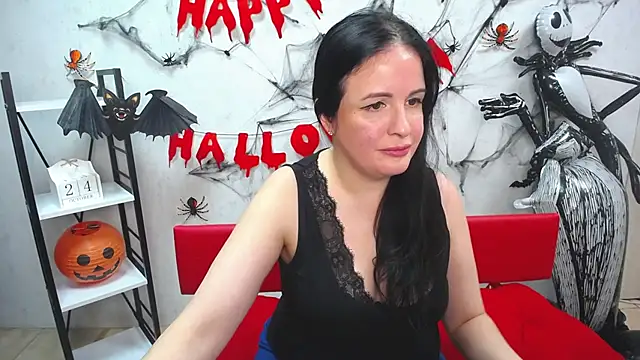 TayaBoret online show from 10/24/25, 06:15