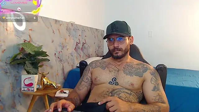 Snapshot of hanz_col chatting on 09/26/25, 11:14 hanz col online show from 09/26/25, 11:14