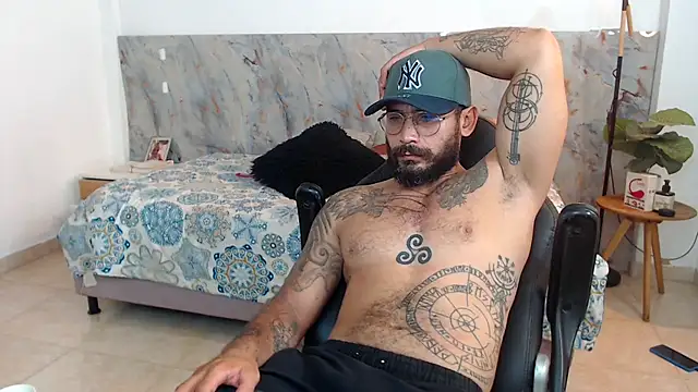 hanz col online show from 11/19/25, 02:33