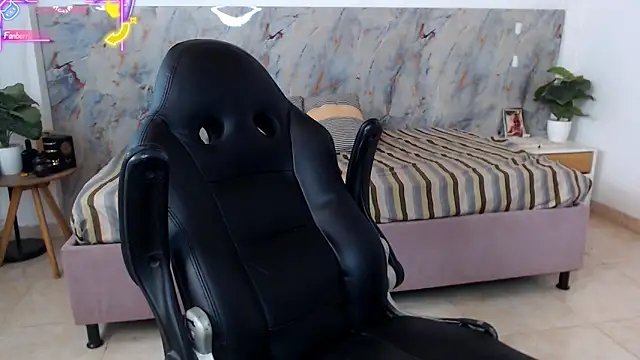 hanz col online show from 04/24/26, 02:36