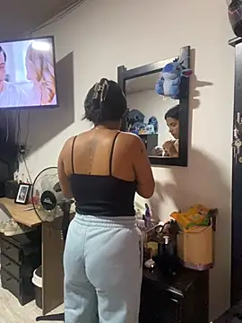 Snapshot of Ken-ItsGirl chatting on 11/10/25, 05:45 Ken-ItsGirl online show from 11/10/25, 05:45