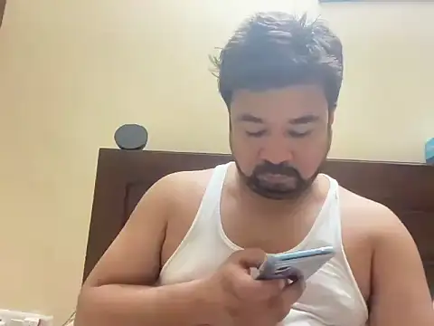 coolboy6566 online show from 02/18/26, 07:21