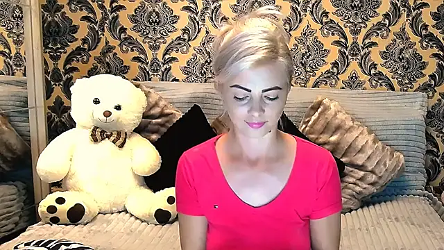 Snapshot of Aly_girl1 chatting on 03/13/25, 09:54 Aly girl1 online show from 03/13/25, 09:54