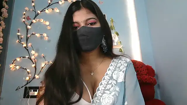 Reena Singh53 online show from 10/28/25, 01:36