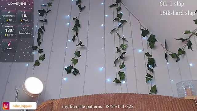 Snapshot of FoxRineHelen chatting on 10/30/25, 02:51 FoxRineHelen online show from 10/30/25, 02:51