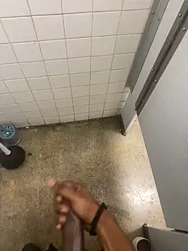 Snapshot of zeekBbc chatting on 01/25/25, 08:10 zeekBbc online show from 01/25/25, 08:10