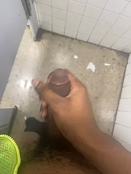 Snapshot of zeekBbc chatting on 03/12/25, 04:08 zeekBbc online show from 03/12/25, 04:08