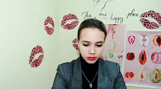 Snapshot of _StAcY chatting on 12/12/24, 07:30 StAcY online show from 12/12/24, 07:30