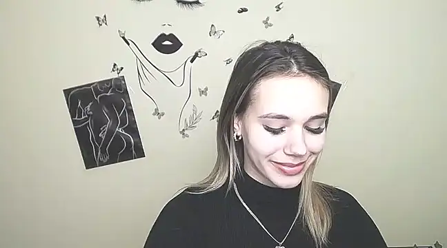 Snapshot of _StAcY chatting on 03/08/25, 10:43 StAcY online show from 03/08/25, 10:43
