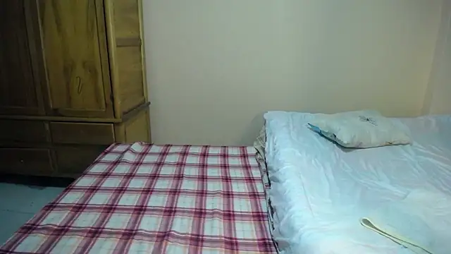  Zooee online show from 02/11/25, 02:13