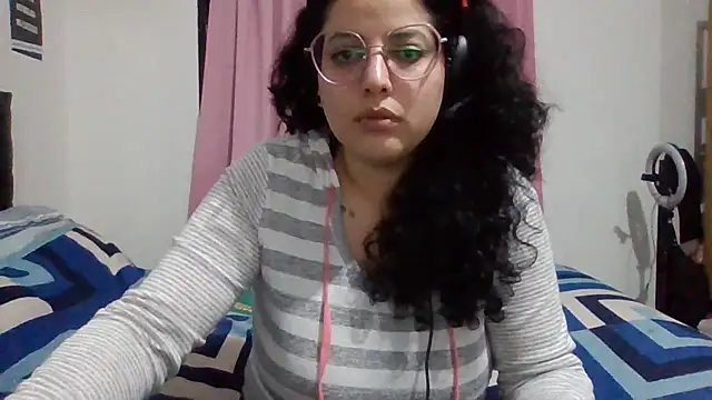 babyluna939 online show from 04/21/26, 01:42