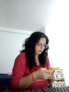 Snapshot of babyluna939 chatting on 04/25/26, 11:35 babyluna939 online show from 04/25/26, 11:35