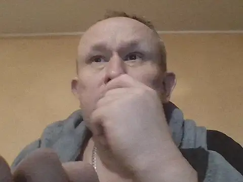 Snapshot of X46x chatting on 01/10/26, 05:42 X46x online show from 01/10/26, 05:42