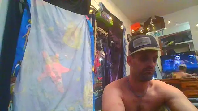 Snapshot of slinginbigD chatting on 01/17/25, 02:28 slinginbigD online show from 01/17/25, 02:28