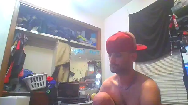 Snapshot of slinginbigD chatting on 02/06/25, 12:37 slinginbigD online show from 02/06/25, 12:37
