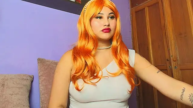 Snapshot of Little_Ivy chatting on 10/31/25, 04:30 Little Ivy online show from 10/31/25, 04:30