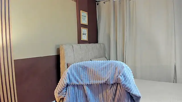 Little Ivy online show from 04/06/26, 07:15