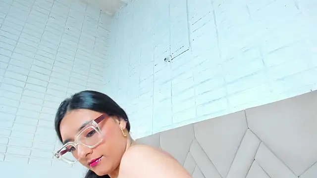 Isis Osman online show from 01/05/25, 09:36