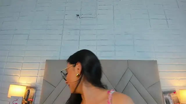 Isis Osman online show from 03/14/25, 01:16