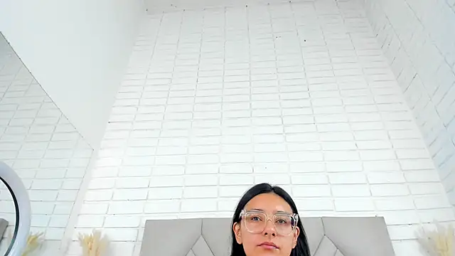 Isis Osman online show from 10/02/25, 07:10