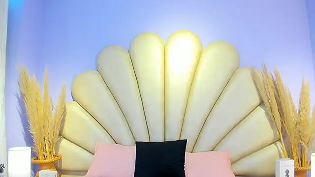 Isis Osman online show from 04/19/26, 12:48