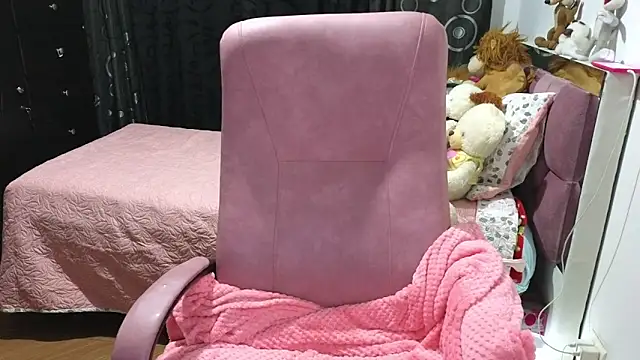 Snapshot of scarletteowens chatting on 02/17/25, 11:53 scarletteowens online show from 02/17/25, 11:53