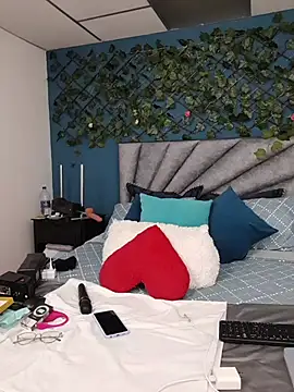 Grey Lorenz11 online show from 02/22/26, 09:52