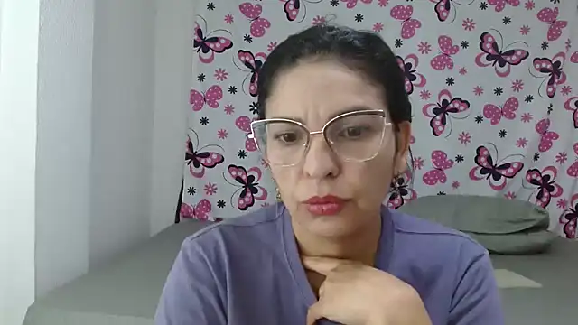 anybellucci43 online show from 01/08/25, 03:08