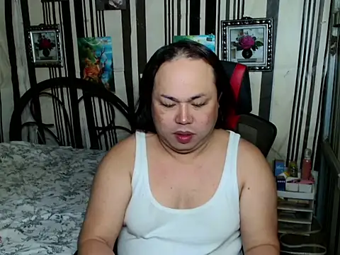 Snapshot of Reginex chatting on 07/10/26, 02:30 Reginex online show from 07/10/26, 02:30